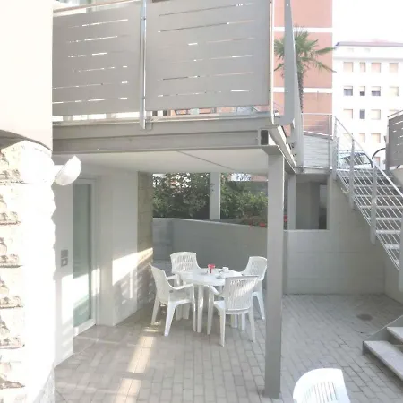Apartments In Lignano Sabbiadoro 42743 アパート リニャーノ・サッビアドーロ